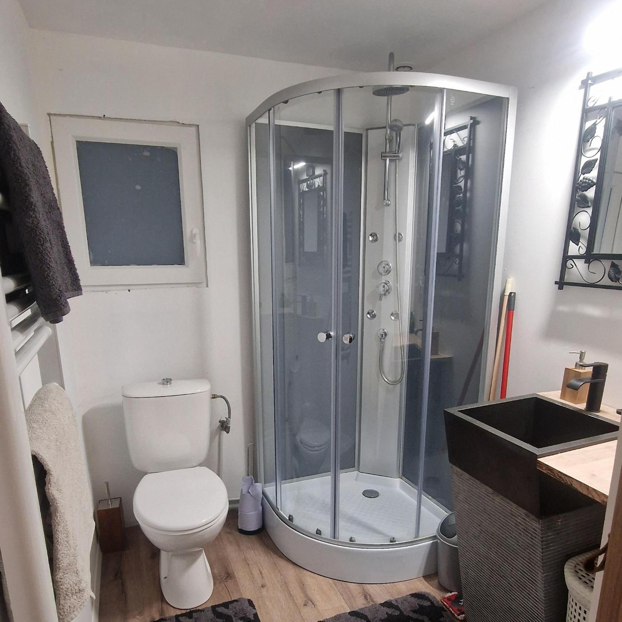 Studio Renard Quartier Marais, Terrasse En Rez De Jardin, Matelas Confort Bourges Luaran gambar